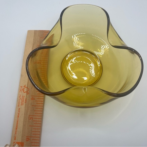 Vintage Anchor Hocking Amber Glass Folded Edge Bowl 5" X 2.5" - Picture 7 of 7